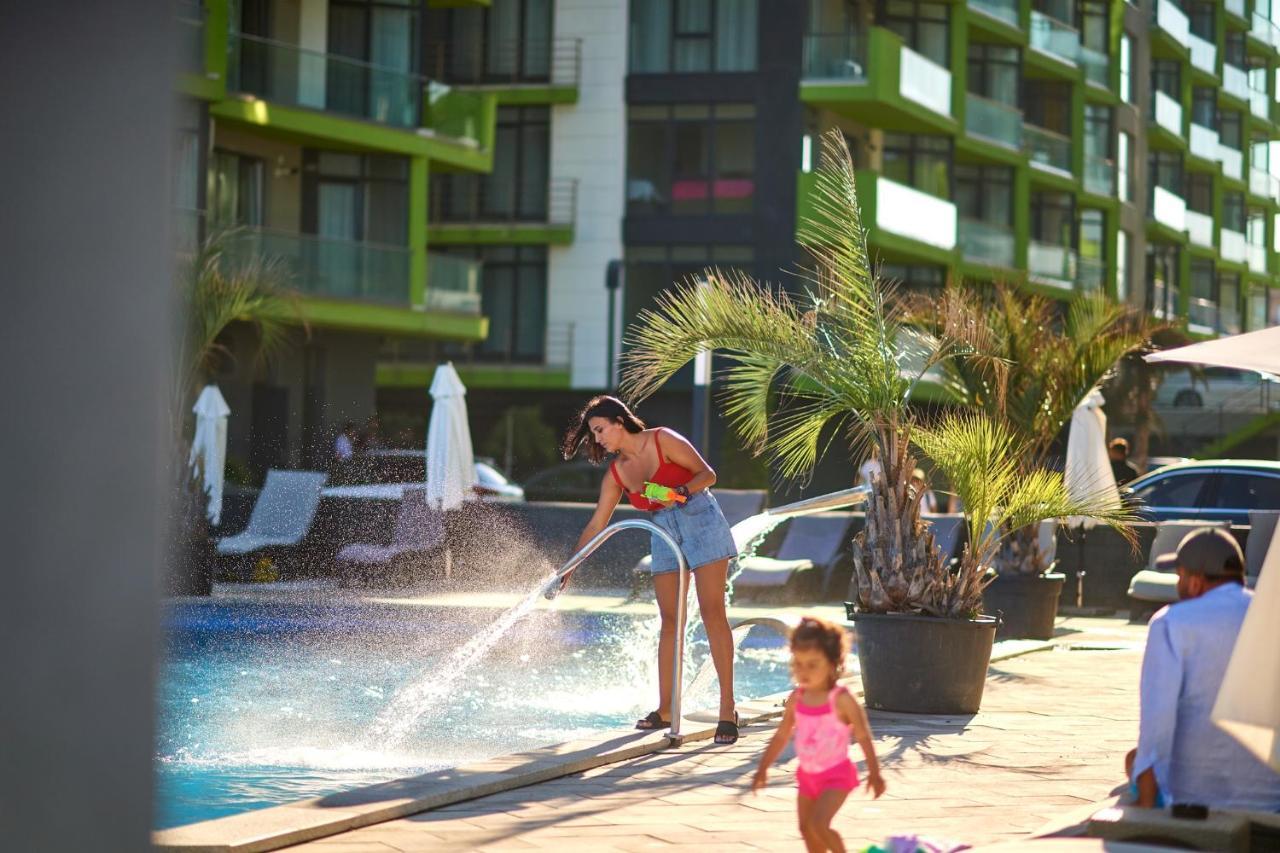 Sunfest Aparthotel Pool & Spa Mamaia Nord Năvodari Eksteriør billede